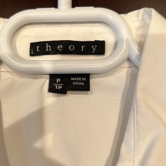 Theory sleeveless white shirt - Picture 4 of 4